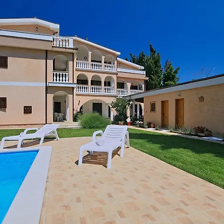 Sun Palace 4* Premantura