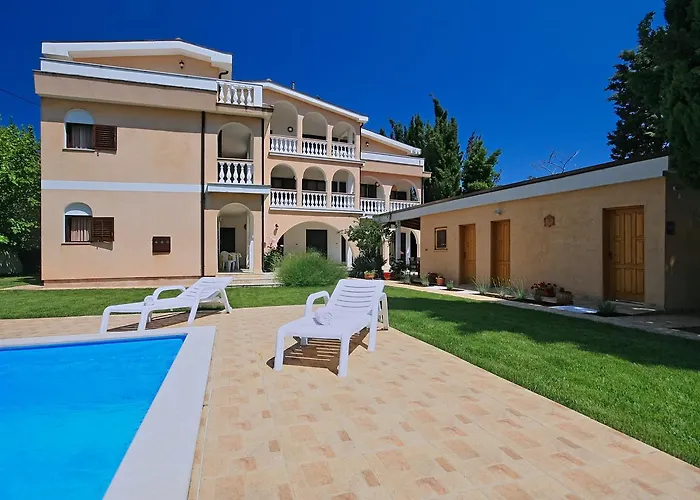 Sun Palace 4* Premantura