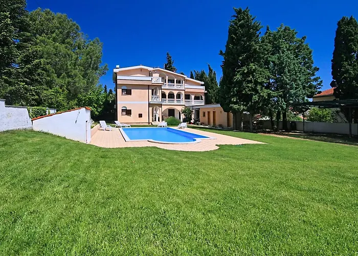 Sun Palace Gostinjska kuća Premantura