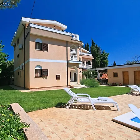 Guest house Sun Palace 3*