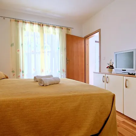Sun Palace Guest house Premantura