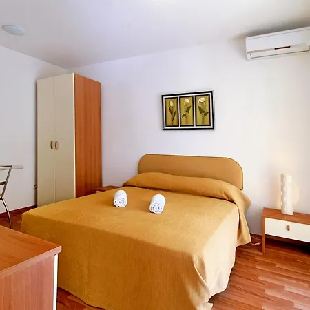 Sun Palace 3* Premantura